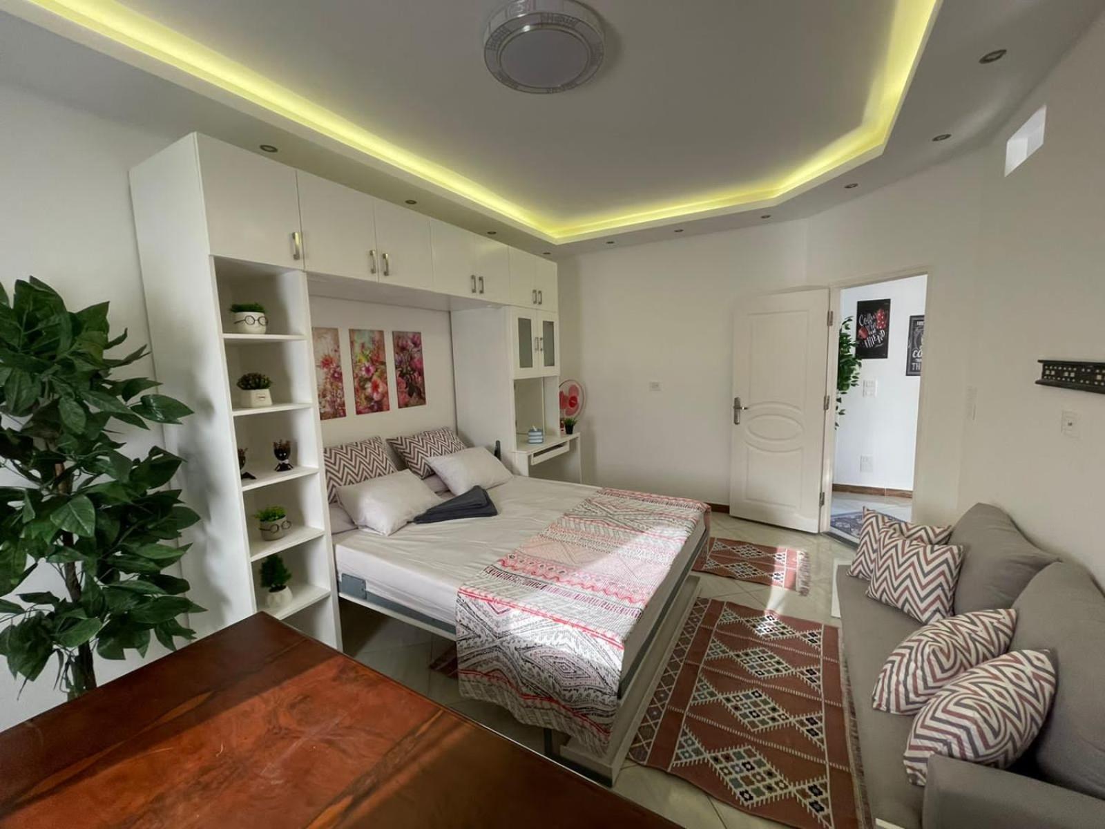 شقة في قلب القاهرة الجديدة تطل على شارع التسعين الشمالي Exterior photo